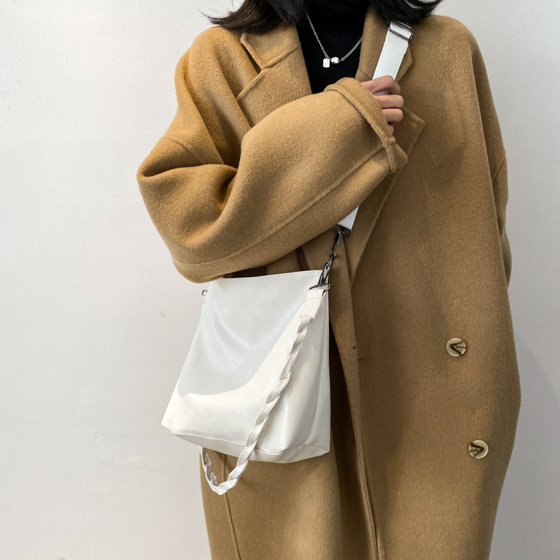 Bag women"s Messenger Bag Large Capacity Single Shoulder Bag New Fashion Versatile Ins Wide Shoulder Strap Small Bucket Bag - My Store