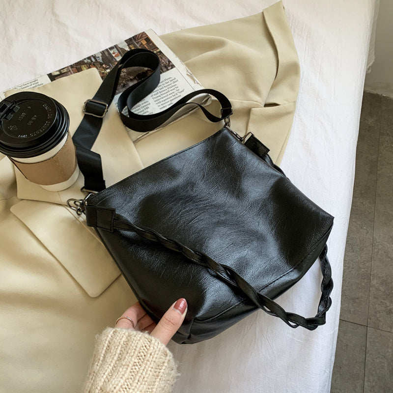 Bag women"s Messenger Bag Large Capacity Single Shoulder Bag New Fashion Versatile Ins Wide Shoulder Strap Small Bucket Bag - My Store